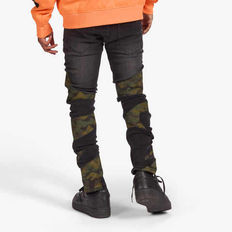 "Sabotage" Skinny Jeans (black/camo scrunch)